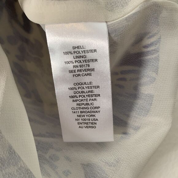 Tahari Womens 1X Shirt Blouse Flowy Flutter Sleeves Blue White Floral NEW - Picture 8 of 8